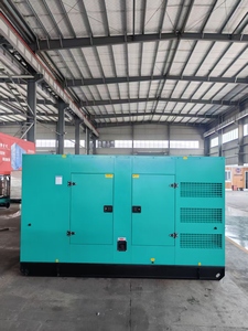 Generador de Arranque Automático de 200 kVA 160 kW, Generador Trifásico de Energía de Emergencia GF200DC, Bajo Nivel de Ruido, Gabinete Sellado, Funcionamiento Silencioso para Residencias - Product Image 3
