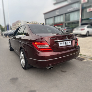 Coche Usado en Buen Estado a Bajo <span class=keywords><strong>Precio</strong></span>, <span class=keywords><strong>Mercedes</strong></span>-Benz <span class=keywords><strong>Clase</strong></span> <span class=keywords><strong>C</strong></span> <span class=keywords><strong>2011</strong></span> <span class=keywords><strong>C</strong></span> 200 CGI Fashion, Sedán de Lujo de 5 Plazas, Vehículo Usado - Product Image 4