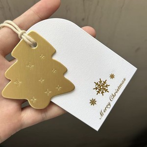 Étiquette volante Zhuo Yilin en carton, estampage à chaud, dorure à chaud personnalisée, papier artistique gaufré, texture coquille d'œuf, pour accessoires de mode, étiquette de prix - Product Image 2