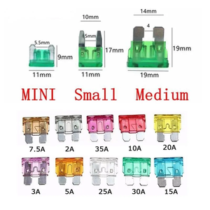 100PCS = Caja Fusibles automáticos Agregar un circuito <span class=keywords><strong>ATO</strong></span> Mediano Pequeño Mini fusible 2A 3A 5A 7.5A 10A 15A 20A 25A 30A 35A 40A AUTO Cajas de fusibles para automóviles - Product Image 2
