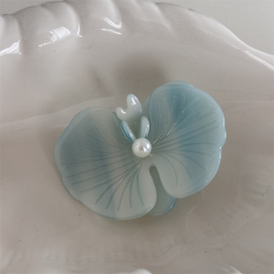 High Quality European and American Style Orchid Flower Hair Clips 6cm Acetate Sweet Pearl <b>Wedding</b> Hair <b>Accessories</b> for Women - Product Image 4