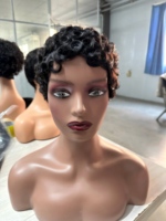Perruque Chioma en vente en gros, perruque courte bouclée fabriquée à la machine, noir naturel, 100% cheveux humains vierges