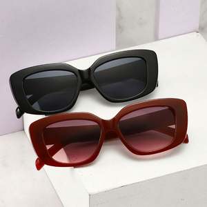 Gafas de Sol Cuadradas de Color Jelly con Lentes Degradados Retro de Moda 2022, Gafas de Sol Rosas con Protección UV400 para Mujer - Product Image 3