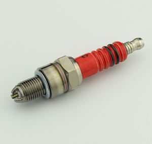 Bujía de Motocicleta D8ea de Alta Calidad y <span class=keywords><strong>Precio</strong></span> Económico, Color Rojo D8TC para Piezas de Motor de Motocicleta, Repuesto de Bujía - Product Image 4