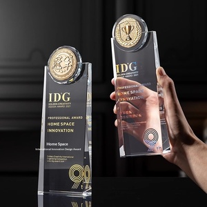 Trofeo <span class=keywords><strong>de</strong></span> Cristal Creativo Personalizado en Forma <span class=keywords><strong>de</strong></span> Estrella <span class=keywords><strong>de</strong></span> Cinco Puntas, Recuerdo <span class=keywords><strong>de</strong></span> Reconocimiento a Empleados y Equipos Destacados en Reuniones Anuales - Product Image 1