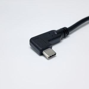 Câble OTG court USB-C mâle vers USB femelle à 90 degrés, adaptateur USB-C à angle droit, personnalisé en usine, OEM ODM, faible MOQ - Product Image 2