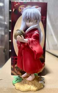 Figurine Manga HESPER 16CM - Inuyasha Enfant - Sesshoumaru Debout Tenant la Balle dans les Mains - Modèle de Figurine PVC Anime - Product Image 2