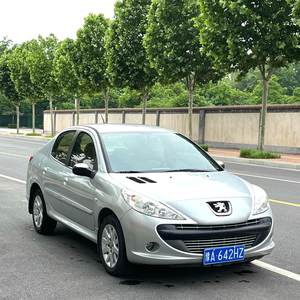 <span class=keywords><strong>Peugeot</strong></span> <span class=keywords><strong>207</strong></span> d'<span class=keywords><strong>occasion</strong></span> 2009 1.4L Essence Manuelle Berline Euro IV Faible Kilométrage Bon État Véhicule d'<span class=keywords><strong>occasion</strong></span> - Product Image 3
