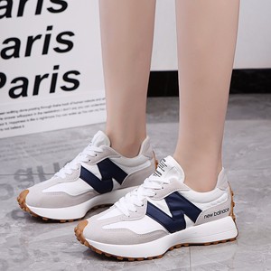 2025 Cô Gái Mới Hot sản phẩm mới phong cách thoáng khí Thiết kế hợp thời trang vải Sneakers phụ nữ Giày Vải - Product Image 3