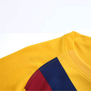 Venta directa de fábrica Ropa de fútbol 100% Uniformes deportivos de poliéster para hombres y mujeres Hecho en - Product Image 4