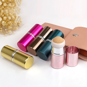 Rodillo facial absorbente de aceite, piedra volcánica, oro - Product Image 2