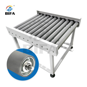 Transportador de correa de rodillos recubierto de poliuretano HDPE primario motorizado BIFA con piñón doble - Product Image 1