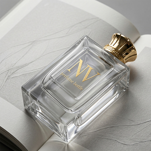 Botellas de <span class=keywords><strong>Perfume</strong></span> Cuadradas Transparentes con Grabado Personalizado en Oro, Logotipo en Relieve, Botellas de <span class=keywords><strong>Perfume</strong></span> Vacías al por Mayor, Marca de <span class=keywords><strong>Perfume</strong></span> OEM - Product Image 2