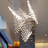 Lustre en verre cristal effet goutte de pluie avec télécommande pour salle à manger de villa, centres de table de mariage, AC 2700K blanc chaud