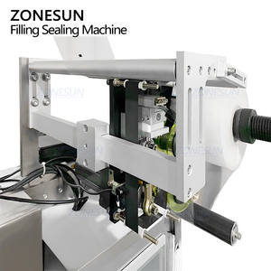 ZONESUN ZS-LX120 Máquina de Llenado y Sellado de Sobres Automática de Alta Velocidad VFFS con Servomotor para Aderezos, Salsas Picantes, Pastas y Líquidos - Product Image 4