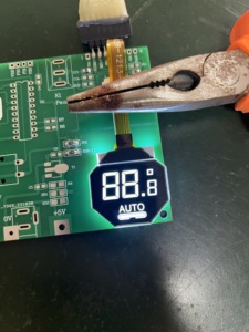 Display LCD a Segmenti Trasparenti VA a 3 Cifre, Negativo, 3.3V, Temperatura Ultra Larga, Pannello Nudo Personalizzabile - Product Image 1