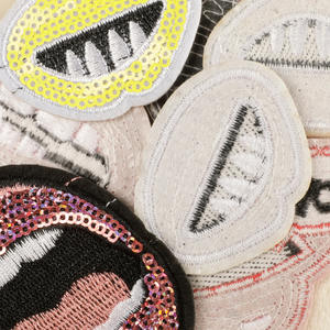 OEMカスタムデザインパッチすべてのサイズで利用可能アイロン刺繍衣類用パッチツイル生地ヒートプレスタオル - Product Image 2