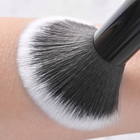 OEM/ODM Brosse anti-cernes souple de haute qualité Pinceau plat noir multifonction Logo personnalisé Vente en gros Pinceaux simples à double extrémité