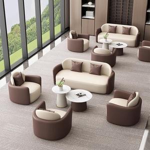 Conjunto de Sofás para Hotel en Forma de U, Cuero Esmerilado, Duradero y Versátil para Áreas de Recepción y Reuniones - Product Image 3