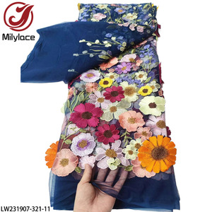 Nuovo elegante tessuto di pizzo a fiori 3D con applicazioni ricamate in <span class=keywords><strong>Tulle</strong></span> da sposa tessuto di pizzo <span class=keywords><strong>per</strong></span> <span class=keywords><strong>abiti</strong></span> - Product Image 6