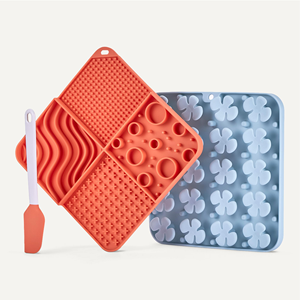Lick Mat for Dogs <b>Cats</b> Pet Licking Mat Anxiety Relief Multifunctional Slow <b>Feeder</b> Canned Food International Supply Chain Factory - Product Image 5