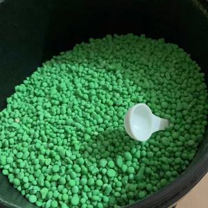 <span class=keywords><strong>Engrais</strong></span> NPK Retenant l'Eau avec Polymères, <span class=keywords><strong>Engrais</strong></span> Composé NPK 15-15-15 pour Plantes à Fleurs, Bulbes et Cultures Racinaire - Product Image 2