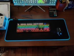 <span class=keywords><strong>Tapis</strong></span> de <span class=keywords><strong>souris</strong></span> de jeu <span class=keywords><strong>ergonomique</strong></span> RGB, grand format, antidérapant, avec logo imprimé, <span class=keywords><strong>tapis</strong></span> de bureau LED, fabricant de <span class=keywords><strong>tapis</strong></span> d'ordinateur - Product Image 4