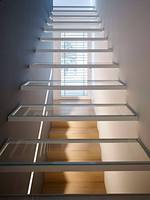 Escalier droit personnalisé en bois, lustre, escalier flottant, carreaux d'escalier