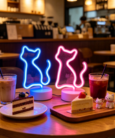 Lampe de table LED néon blanc chaud en forme de chat assis mignon, lampe de bureau en forme d'animal de compagnie de dessin animé pour bar avec garantie d'un an
