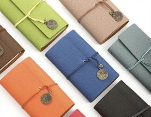 Cahier de carnet de voyage A6 avec logo personnalisé Cahier de planification Feuille de lin Faux cuir souple Horloge vierge Pendentif décoratif École à feuilles mobiles - Product Image 2