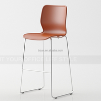 Chaise de bar haute en plastique empilable sans bras de forme unique de qualité de conception pour la réception d'hôtel