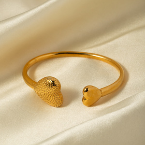 JD Designer 18k Gold Stainless Steel Open Heart Asymmetrical Bracelet Ladies Do Not Fade Bracelet Fashion High Jewelry Gift Girl - Product Image 2