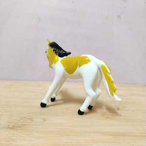 งานแกะสลักม้าแก้วสีขาวและสีเหลืองทำมือ งานเป่าแก้วรูปสัตว์ ของตกแต่ง - Product Image 5