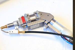 Máquina de Limpieza Láser Portátil de Alta Precisión <span class=keywords><strong>CL</strong></span> 100-1000, Eliminador de Óxido Láser de Fibra CNC para Limpieza de Superficies Metálicas de Acero - Product Image 6