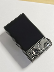 กล้องคอมแพคระดับพรีเมียม Sony RX100 VII 20.1MP 4K กล้องถ่ายภาพออลอินวัน - Product Image 1