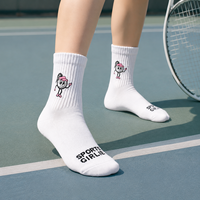 Chaussettes de sport personnalisées brodées OEM/ODM, faible MOQ, logo personnalisé, respirantes, en coton, pour jeunes, athlétiques, gym, course à pied, fitness, usage quotidien