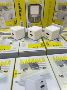 Cargador de Viaje Mini Inteligente de 20W con Chip Super Silicon, Puerto PD y Qc3.0, Carga Rápida para APPLE IPHONE SAMSUNG XIAOMI HUAWEI - Product Image 6