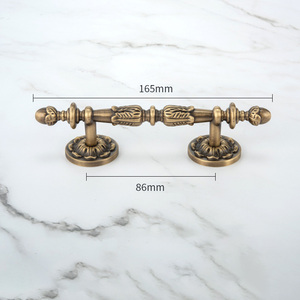 Elegant <strong>Vintage</strong> Bronze Cabinet <strong>Brass</strong> Pulls Handles Furniture Hardware Antique Decoration <strong>Drawer</strong> Wardrobe Door Kitchen Pulls <strong>Knob</strong> - Product Image 5