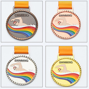 Medallas deportivas personalizadas de aleación de zinc chapadas en oro, fundidas a presión, con cintas de arcoíris para eventos y competiciones. - Product Image 4