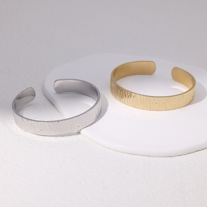 2024 High Quality Wholesale Custom Logo 18K <b>Gold</b> Plated Stainless Steel Cuff <b>Bangles</b> - Product Image 4