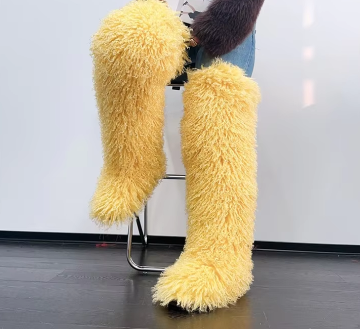 สีเหลือง