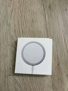 Cargador Magnético USB C de 15W, Cargador Inalámbrico de Escritorio, Adaptador Universal para iPhone Series 16/15/14/13/12 - Product Image 3