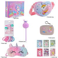 Ensemble cadeau de papeterie pour enfants en gros avec sac à main en fourrure, pinces à cheveux, bracelets, stylos et cahiers
