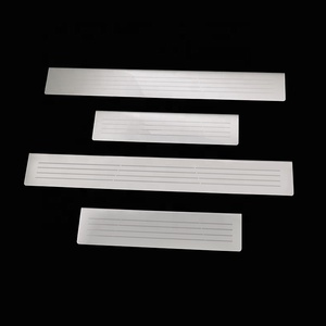 YCSUNZ Ranger acier inoxydable <span class=keywords><strong>porte</strong></span> décoratif <span class=keywords><strong>seuil</strong></span> <span class=keywords><strong>de</strong></span> <span class=keywords><strong>porte</strong></span> gardes pour Rangers T7 2012 2013 2014 2015 2016 2017 2018 - Product Image 3