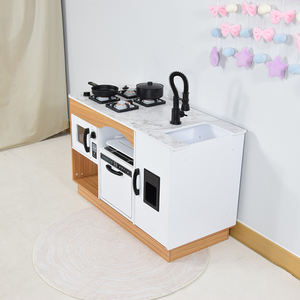 Cuisine en bois pour enfants avec four, micro-ondes, cuisinière, évier et réfrigérateur, ensemble de cuisine d'imitation Montessori - Product Image 3