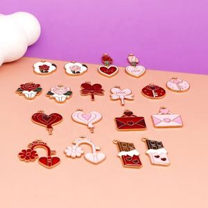 Rode Roze Bloemen Gemengde Valentijnsdag Legering Rozen Hart Liefde Feestdagen Set DIY Junk Telefoonketting Charms Accessoires - Product Image 2
