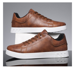 Logo personalizzato Outdoor nuove <span class=keywords><strong>scarpe</strong></span> Casual <span class=keywords><strong>eleganti</strong></span> in pelle sintetica <span class=keywords><strong>scarpe</strong></span> da uomo piatte in tinta unita marrone marrone per il tempo libero per gli uomini sportivi - Product Image 4