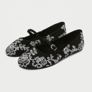 Zapatos de Mujer Primavera/Verano 2026, Zapatos Planos de Ballet con Bordado, Punta Redonda, Estilo Mary Jane, Negros - Product Image 1