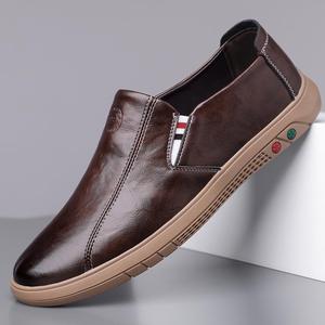 Mocassins à enfiler en cuir véritable à bout rond avec semelle souple en caoutchouc pour hommes – Idéals pour le travail et le quotidien - Product Image 2