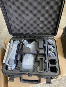 Drone Matrice 4T avec identification intelligente par IA, caméra HD 4K et télécommande pour la topographie et la cartographie - Product Image 2